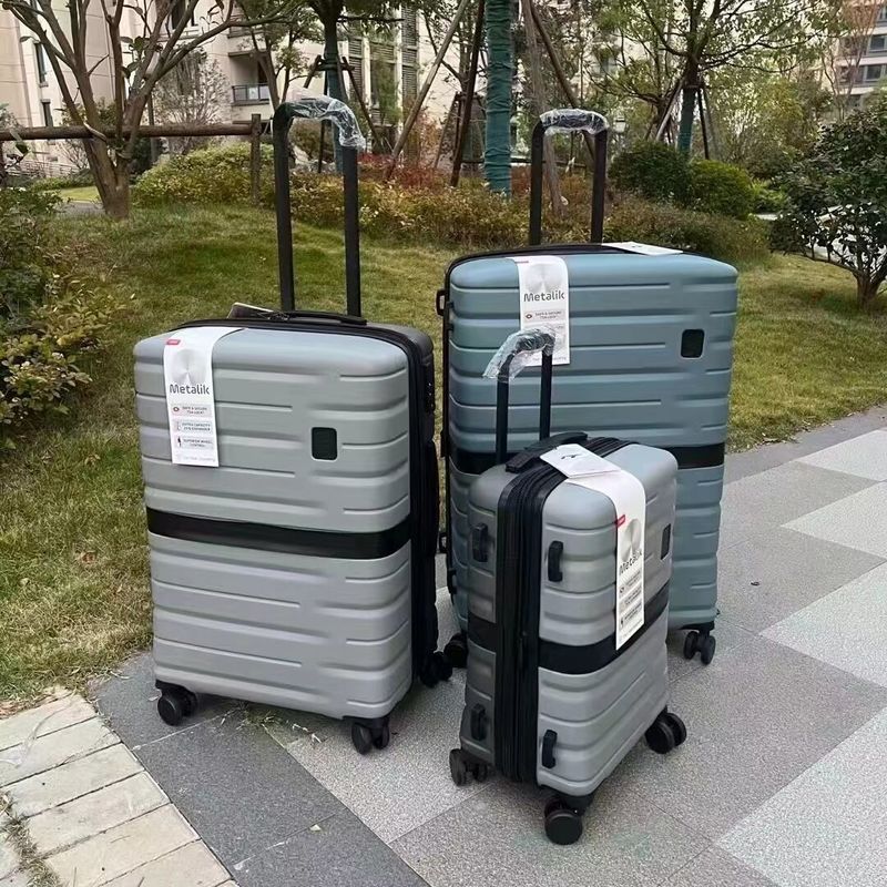 Produttore Custom Airplane Trolley Portatile Outdoor Fashion Hard Shell PP Set di bagagli da viaggio