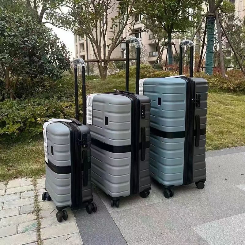 Produttore Custom Airplane Trolley Portatile Outdoor Fashion Hard Shell PP Set di bagagli da viaggio