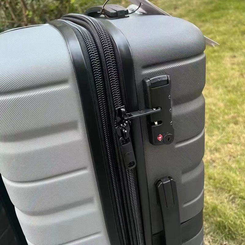 Produttore Custom Airplane Trolley Portatile Outdoor Fashion Hard Shell PP Set di bagagli da viaggio