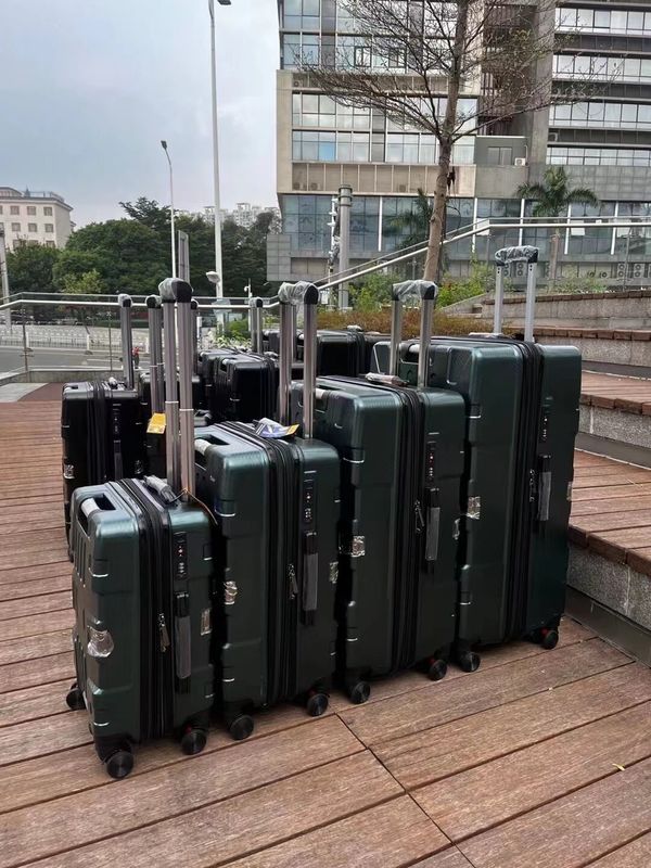 Luggage ABS impermeabile personalizzato 20 24 28 pollici Hard Shell Aluminum TSA PP Donna valigia