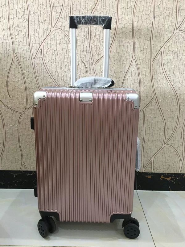 Al dettaglio Nuova valigia Valigia da viaggio Set per all'aperto Logo stampato personalizzato 20