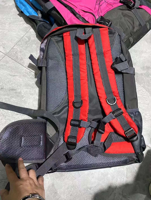Moda Marca di lusso Uomini Donne Zaino portatile Computer Notebook Borsa scolastica Grande deposito Borse da viaggio unisex Casual