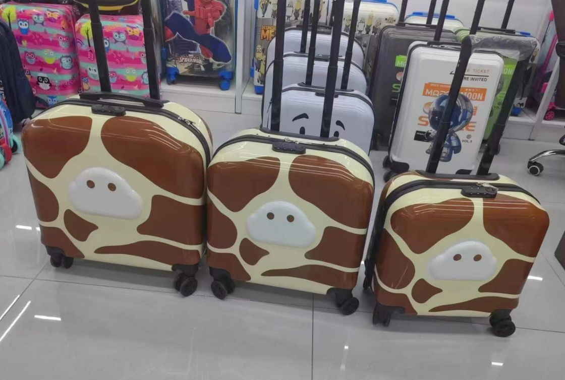 Cartone animato personalizzato per bambini Cassa del carrello LOGO 18 pollici 3D Animal Gift Boarding Box Ruota universale Bambini valigia