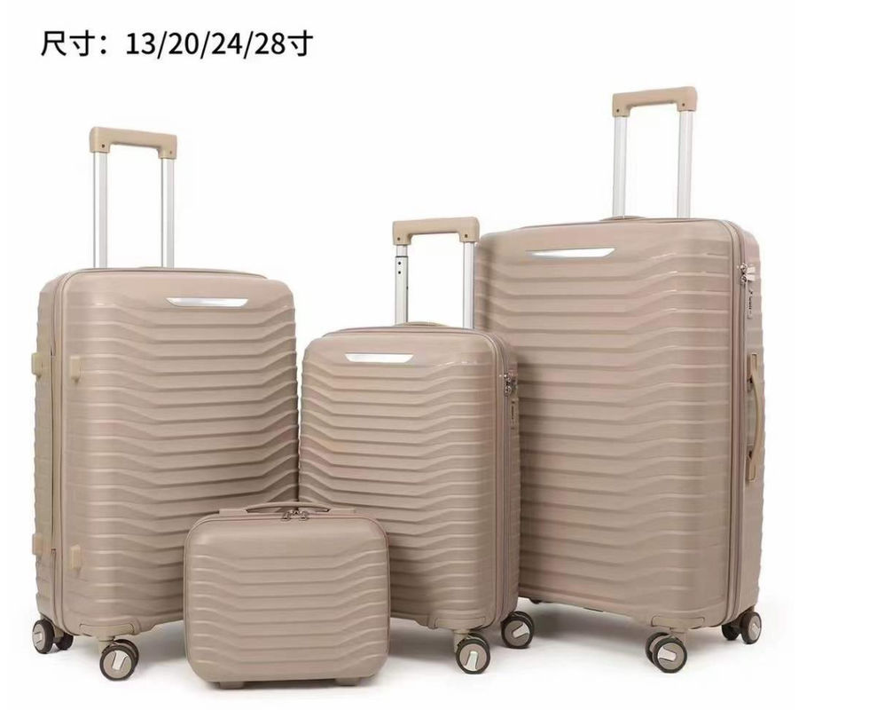 Viaggi unici Pp 3 4 Roues 4pcs valigia bagagli carrello borse set per ragazze viaggi all'aperto