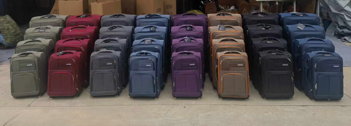 Fabbrica all'ingrosso Fashion Design Waterproof Luggage Nylon 4 pezzi Set Trolley Bag Valigia in vendita